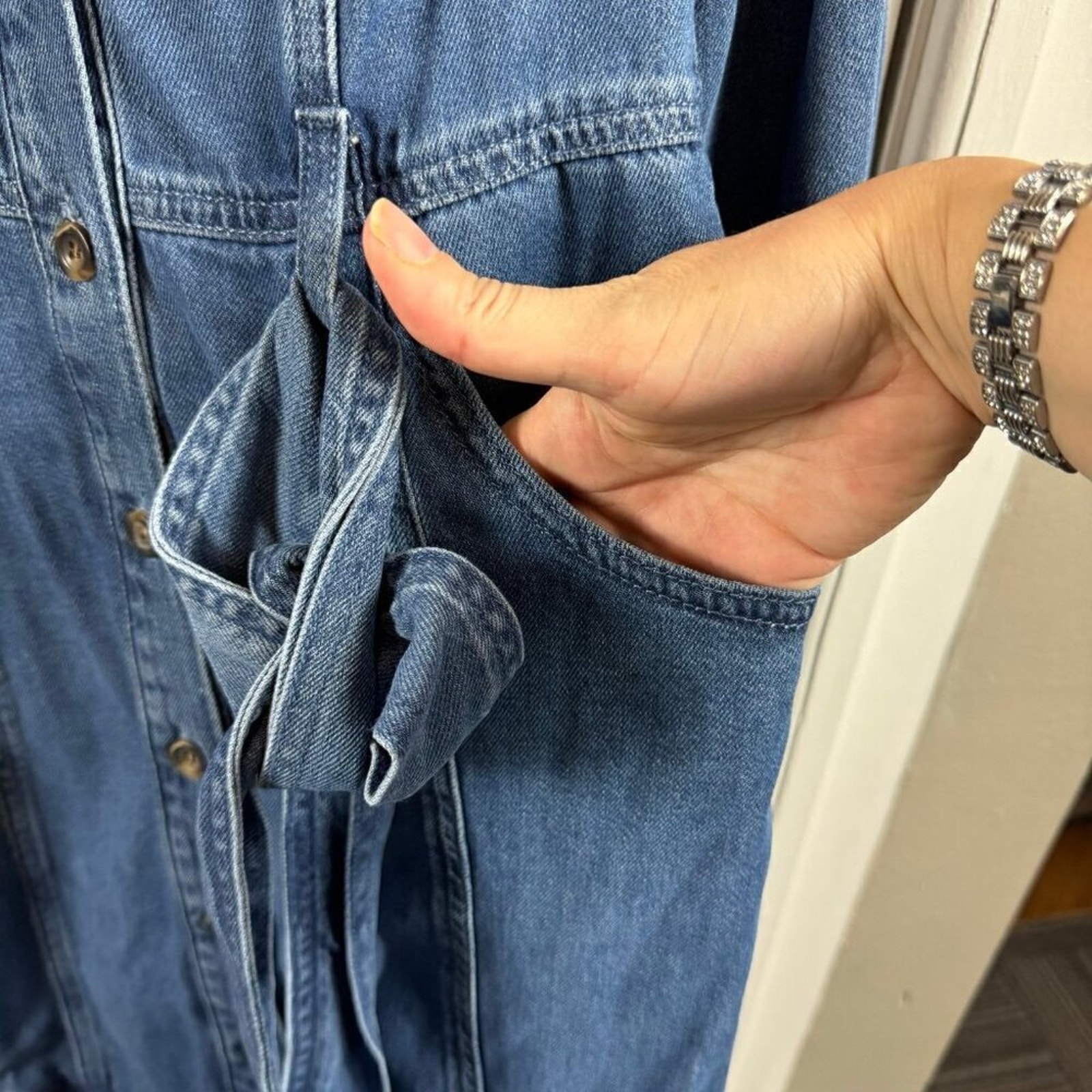 Boden Mid Vintage Puff Sleeve Denim Mini Dress. — image 7 of 8